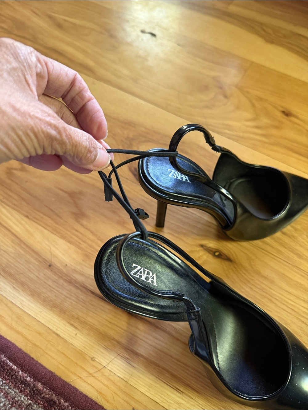 Zara Black Pointed Slingback Heels - Picture 5 of 5